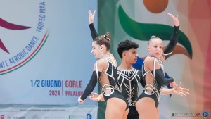 alborghetti   leidi   marras aerobica evolution tr sen sfe07376 copia simone ferraro ph